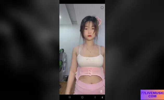 Hương Loli 77live Mặt Ngây Thơ Nhảy Múa Gợi Cảm Hình 4